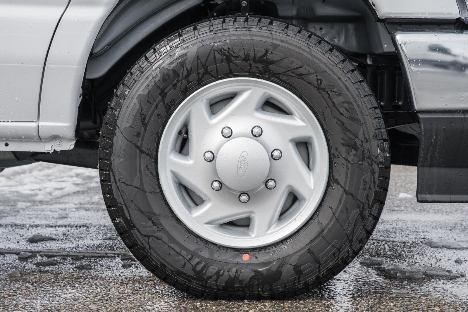 2026 Ford E-Series Cutaway E-350 SRW