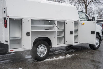 2026 Ford E-Series Cutaway E-350 SRW