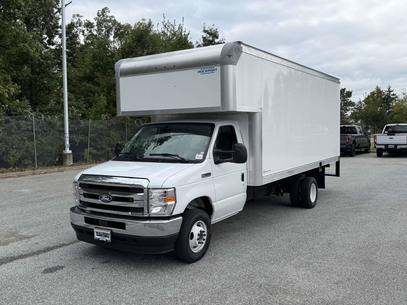 2027 Ford E-Series Cutaway E-450 DRW 158" WB