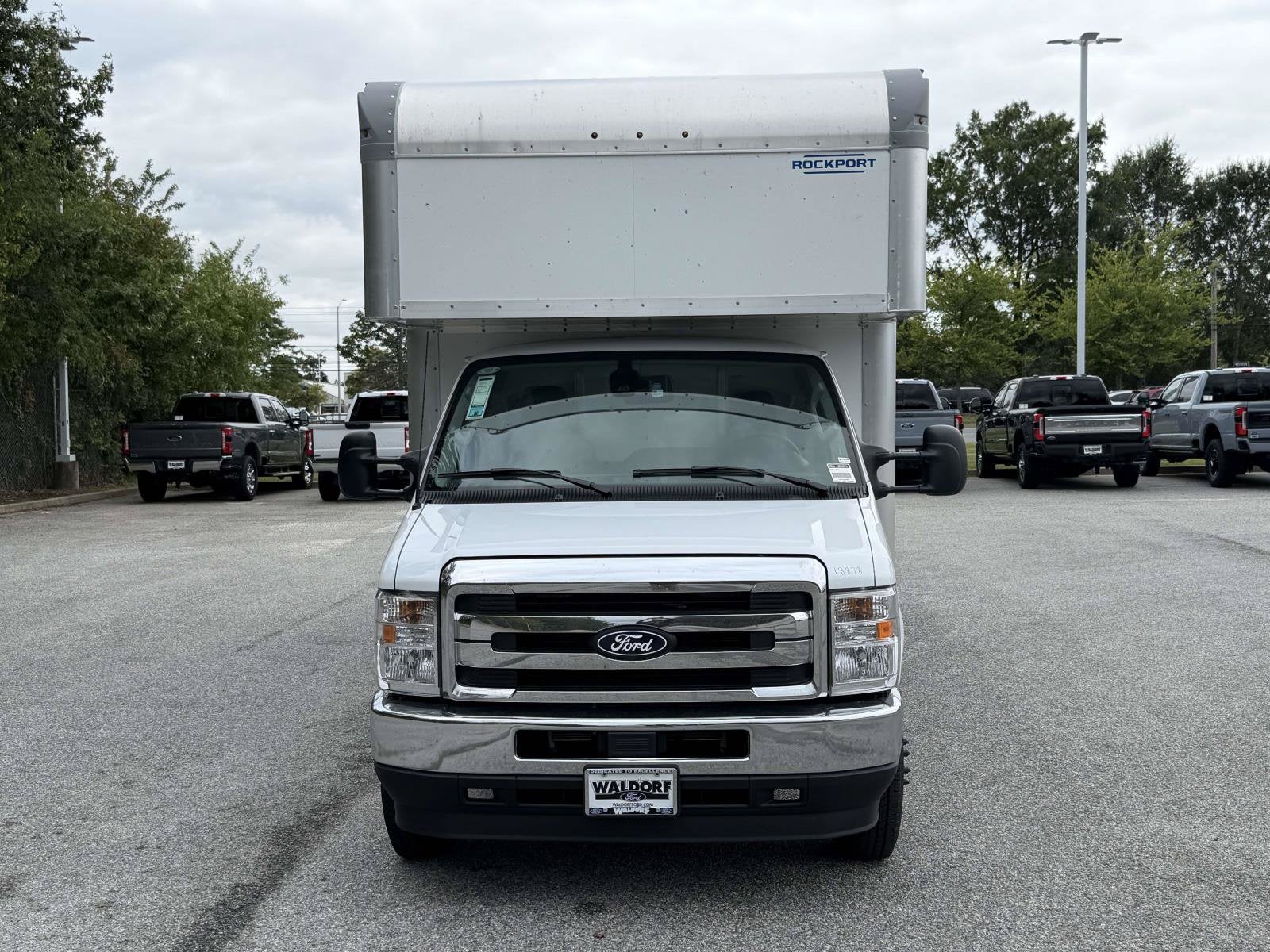 2027 Ford E-Series Cutaway E-450 DRW 158" WB