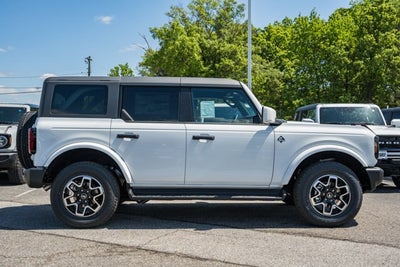 2026 Ford Bronco Outer Banks®