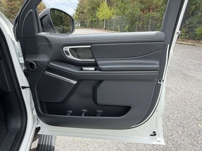 2027 Ford Expedition Max Platinum