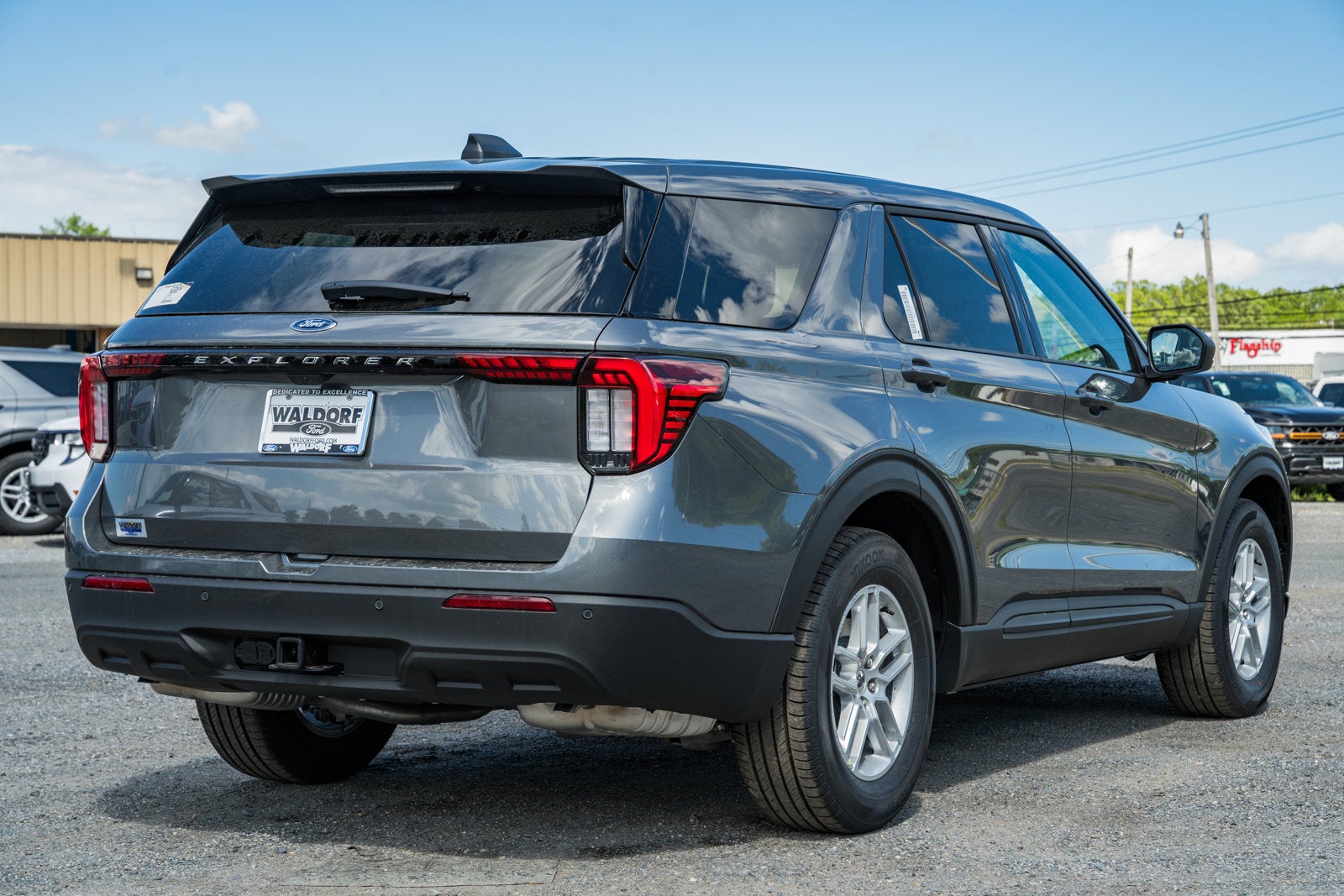 2026 Ford Explorer Active w/100A Pkg