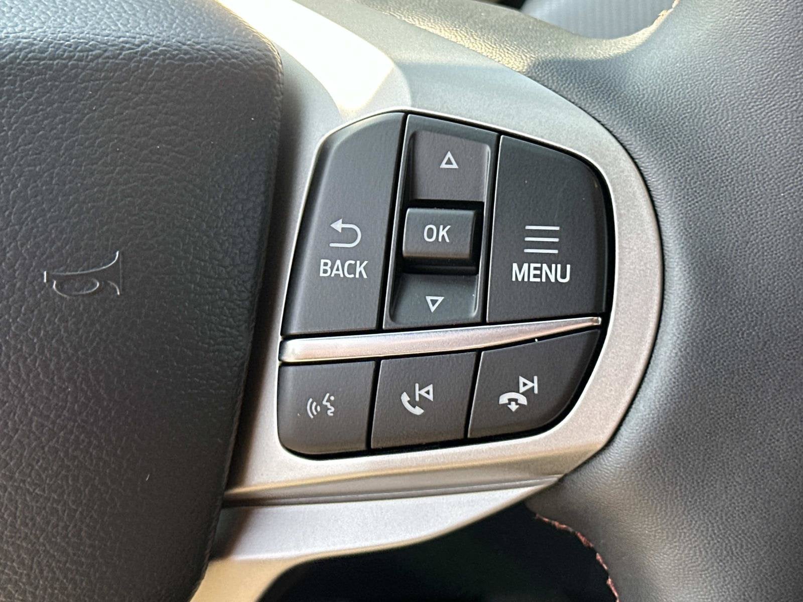2027 Ford Explorer Active w/200A Pkg