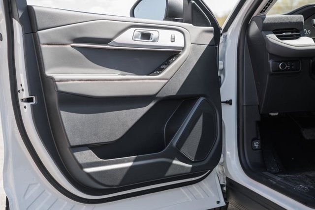 2026 Ford Explorer Active w/100A Pkg
