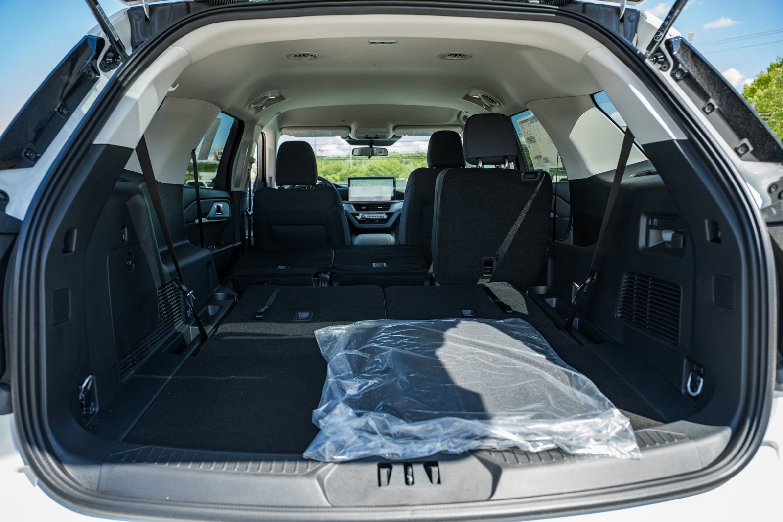 2026 Ford Explorer Active w/100A Pkg