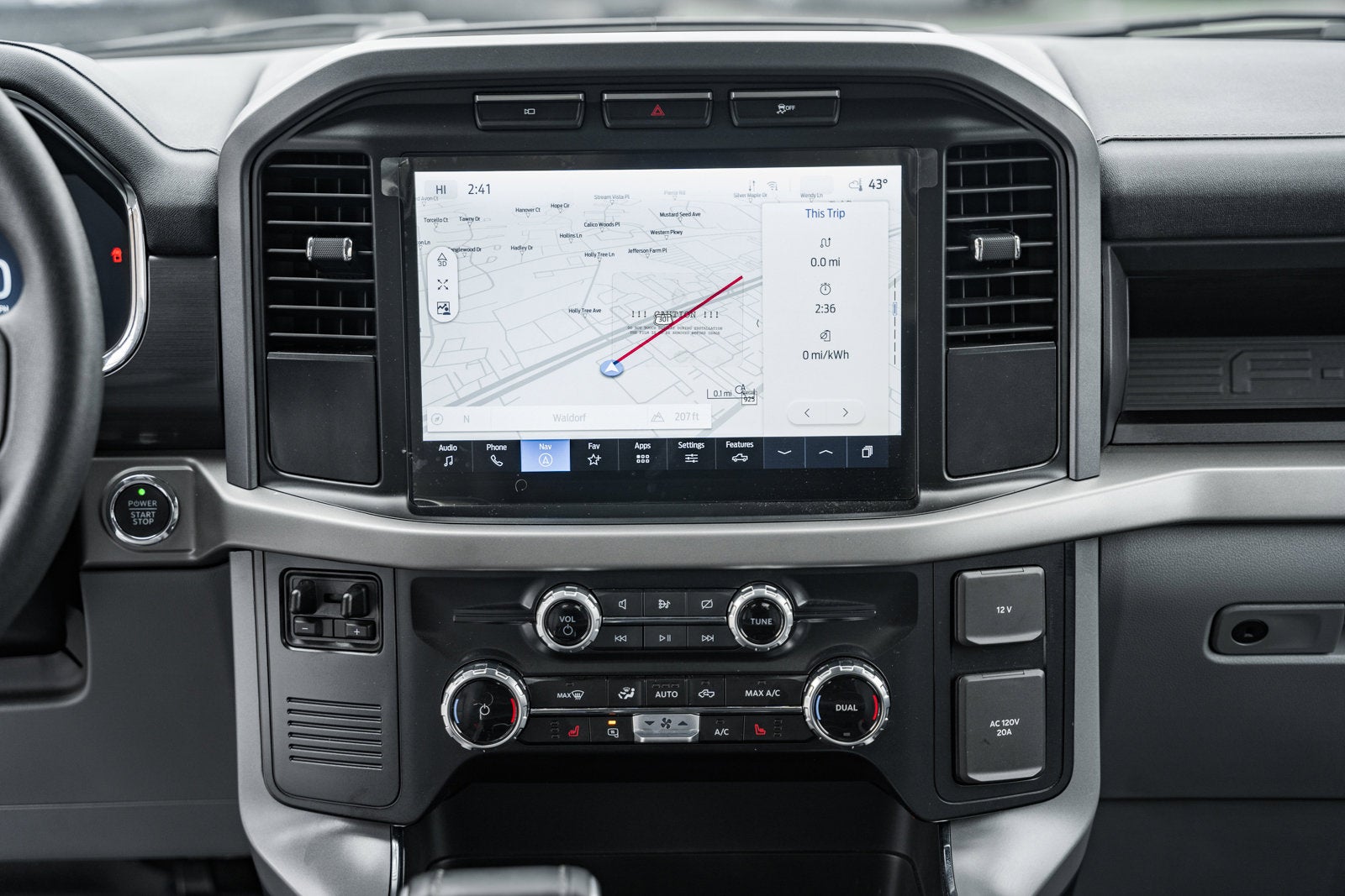 2024 Ford F-150 Lightning Pro