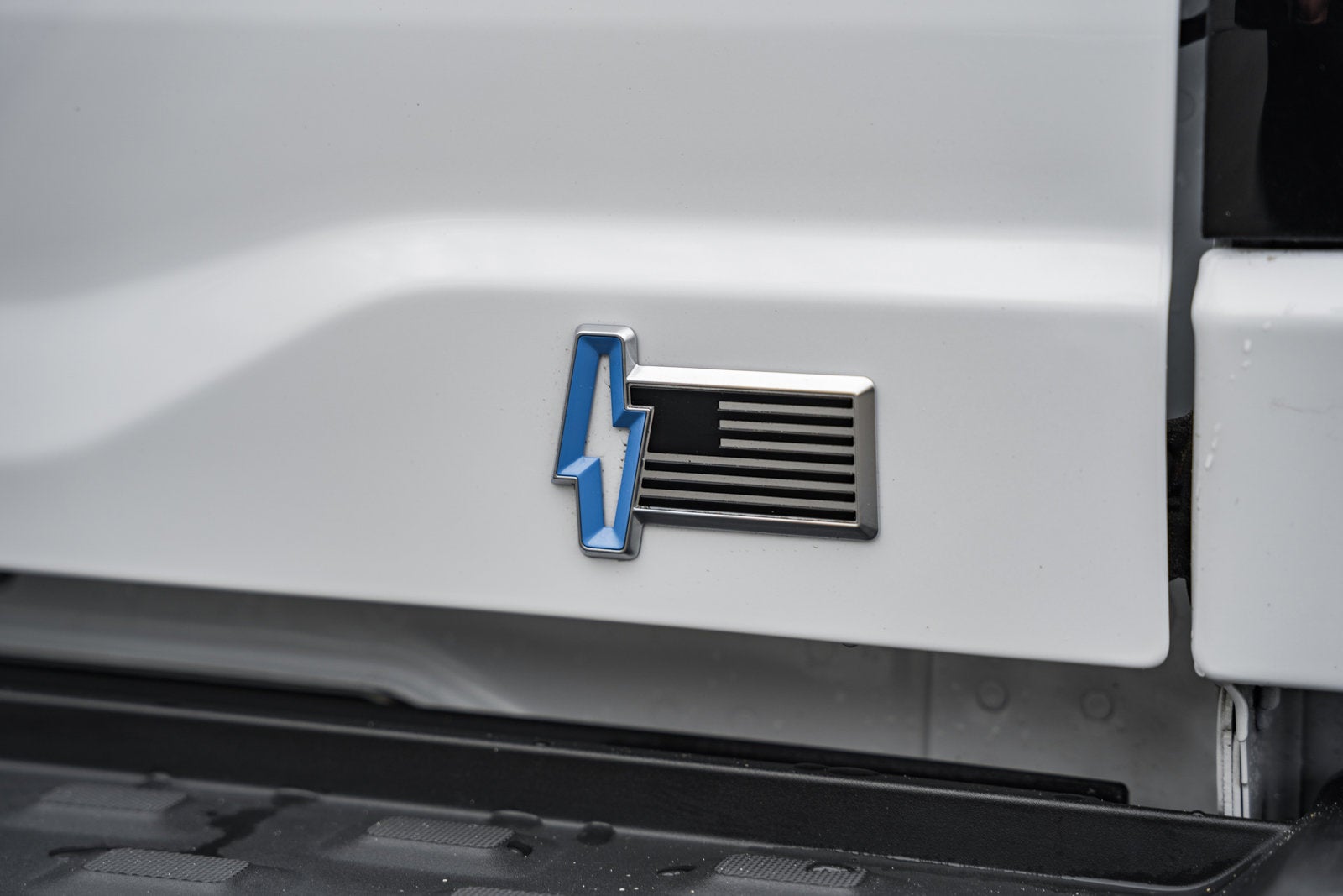 2024 Ford F-150 Lightning Pro