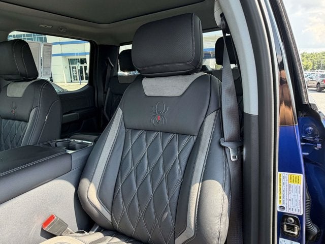 2026 Ford Super Duty F-250 Black Widow 4WD