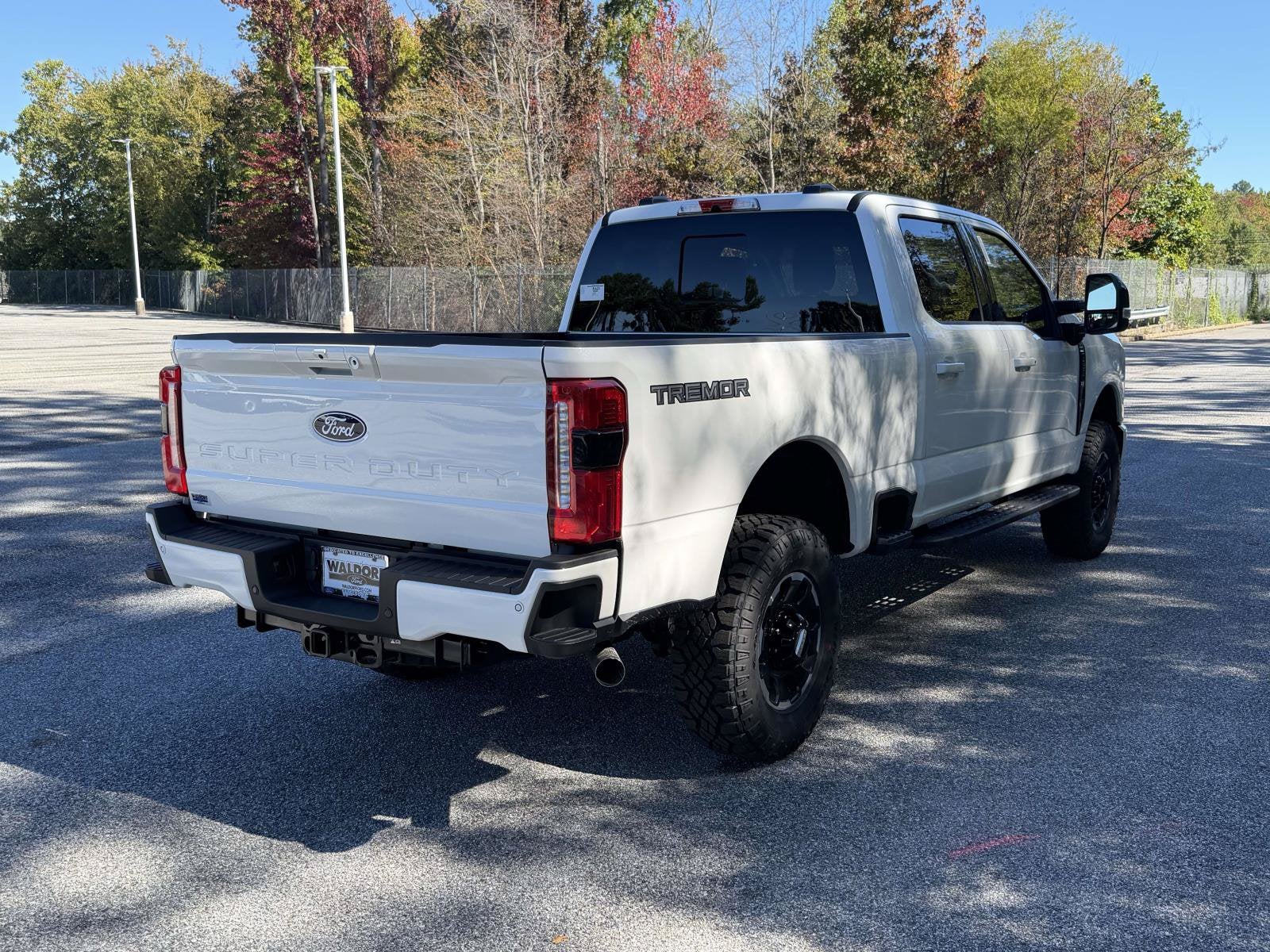 2027 Ford Super Duty F-250 SRW LARIAT