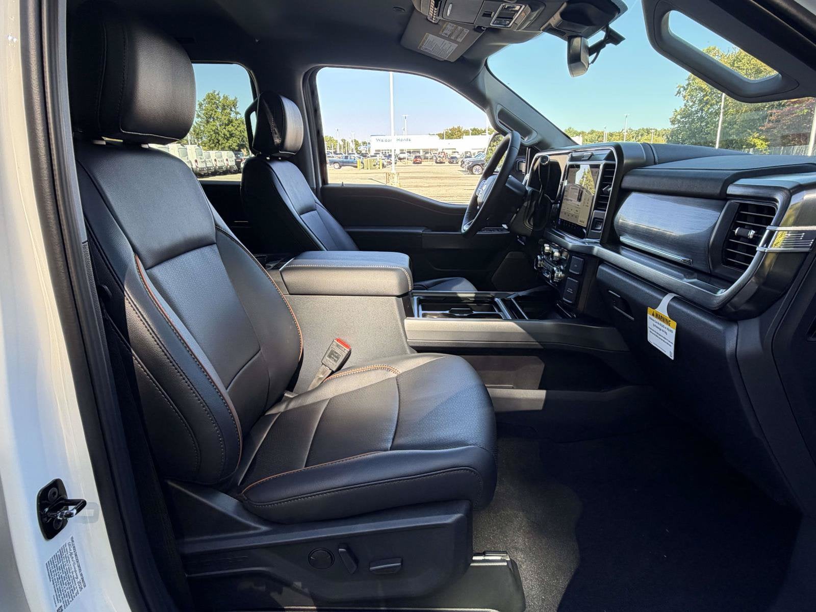 2027 Ford Super Duty F-250 SRW LARIAT