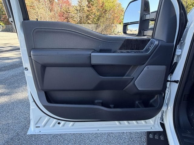 2027 Ford Super Duty F-250 SRW LARIAT