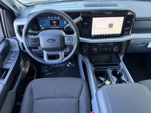2027 Ford Super Duty F-250 SRW XLT