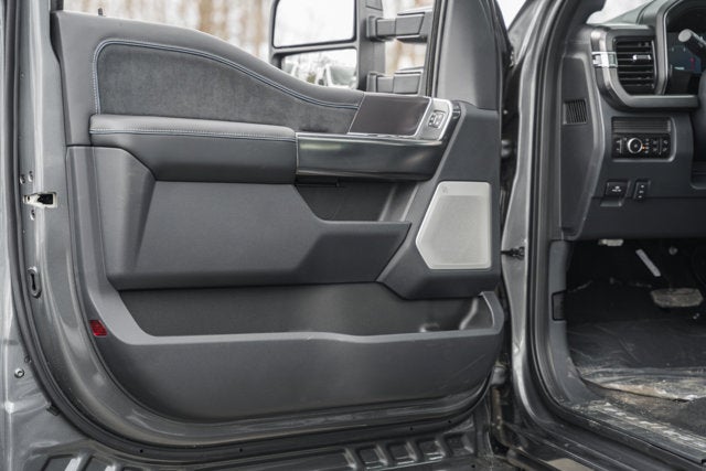 2026 Ford Super Duty F-350 SRW Platinum
