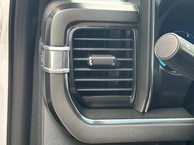2026 Ford Super Duty F-350 SRW Platinum