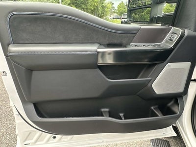 2026 Ford Super Duty F-350 SRW Platinum
