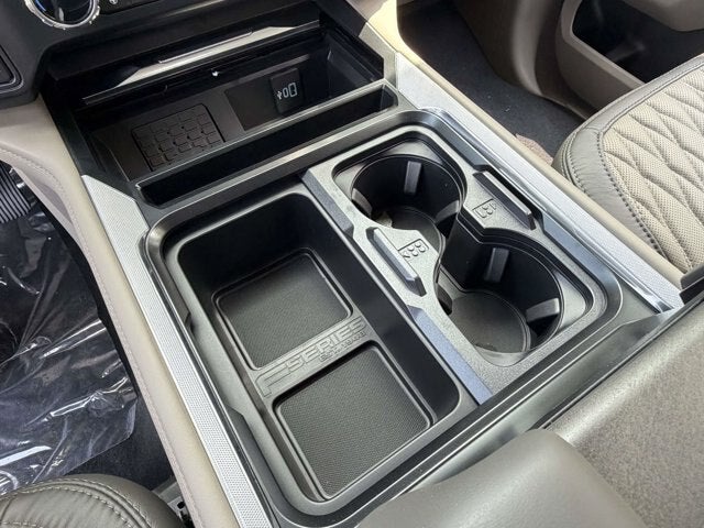 2026 Ford Super Duty F-350 SRW Platinum