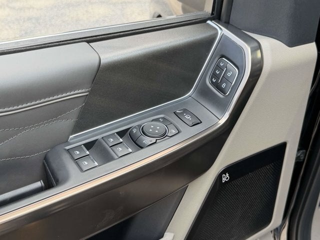 2026 Ford Super Duty F-350 SRW Platinum