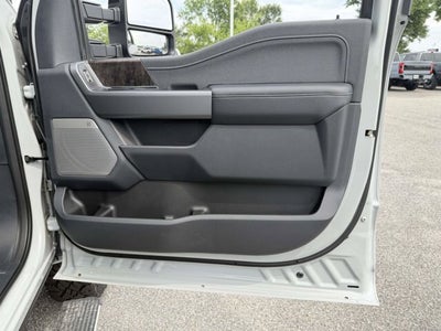2026 Ford Super Duty F-350 SRW LARIAT