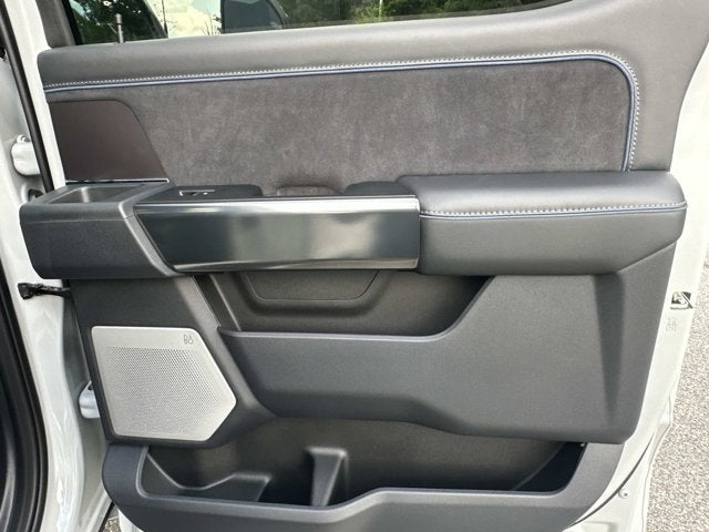 2026 Ford Super Duty F-350 SRW Platinum