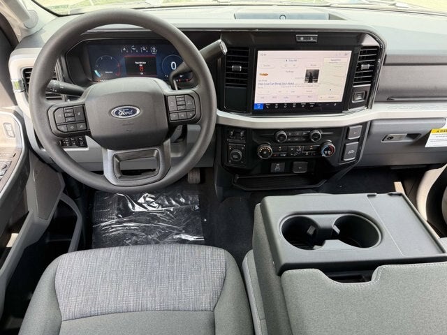 2026 Ford Super Duty F-350 SRW XLT