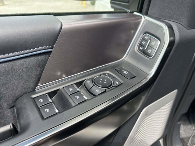 2026 Ford Super Duty F-350 DRW Platinum