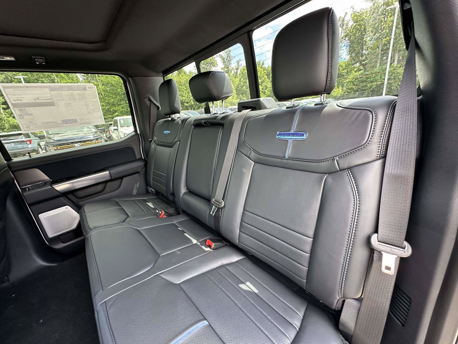 2026 Ford Super Duty F-350 DRW Platinum