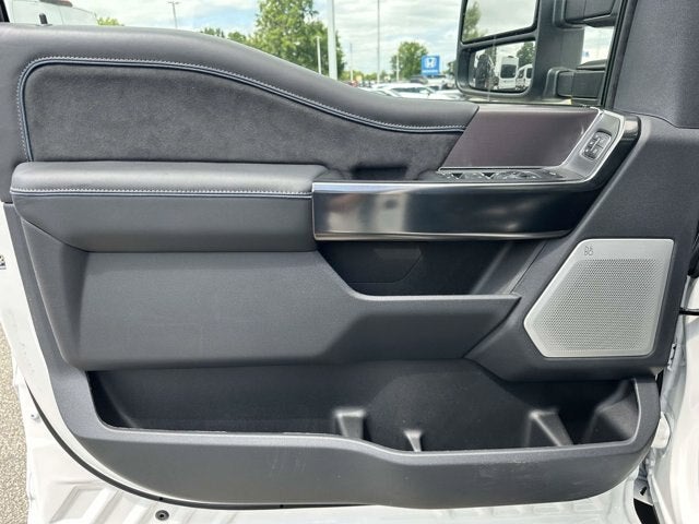 2026 Ford Super Duty F-350 DRW Platinum