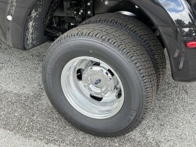2026 Ford Super Duty F-350 DRW LARIAT