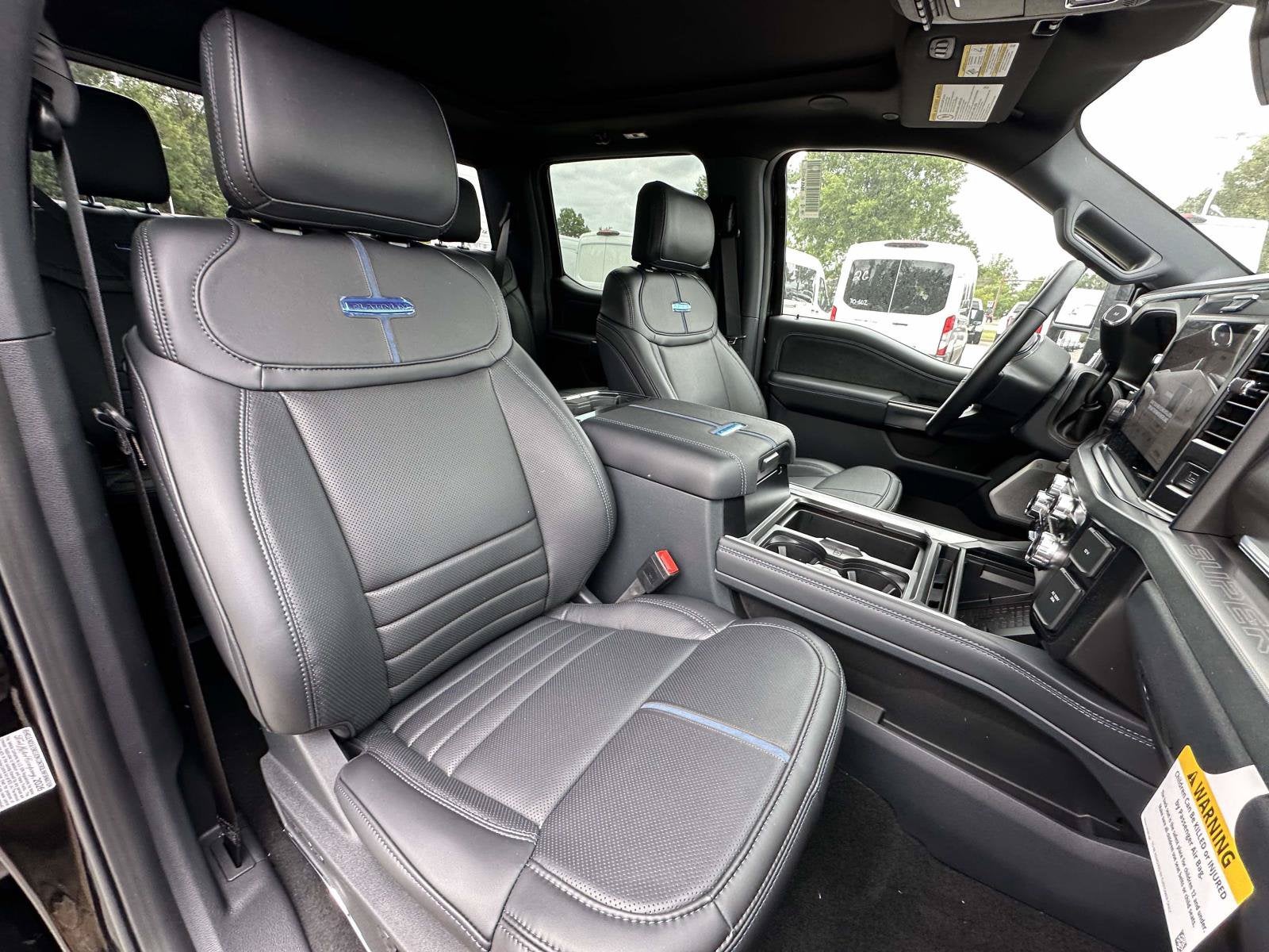 2026 Ford Super Duty F-350 DRW Platinum
