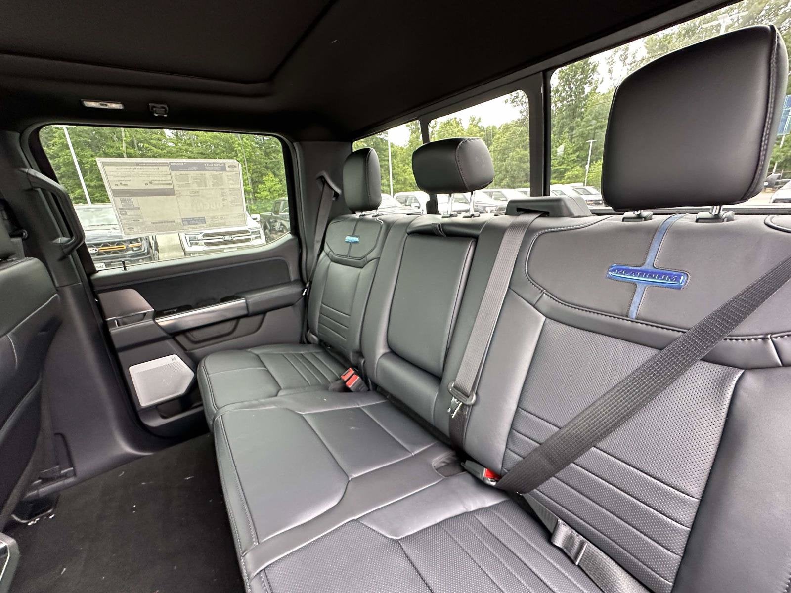 2026 Ford Super Duty F-350 DRW Platinum