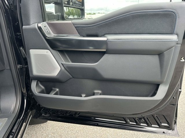 2026 Ford Super Duty F-350 DRW Platinum