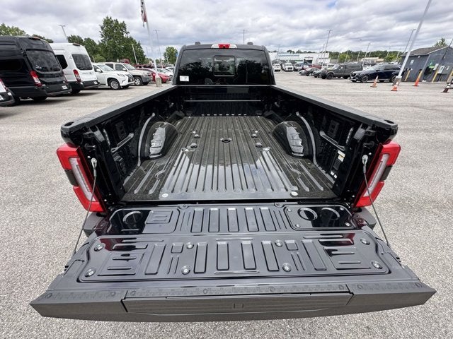 2026 Ford Super Duty F-350 DRW Platinum