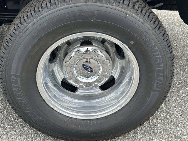 2026 Ford Super Duty F-350 DRW Platinum