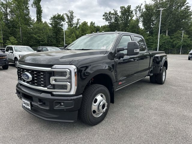 2026 Ford Super Duty F-350 DRW Platinum