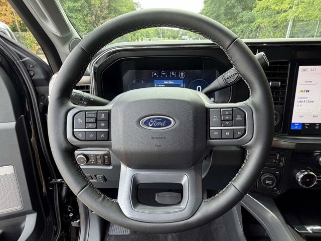 2026 Ford Super Duty F-350 DRW LARIAT