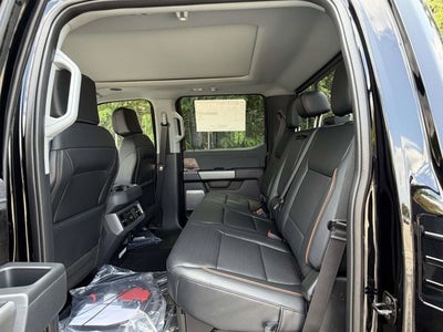 2026 Ford Super Duty F-350 DRW LARIAT