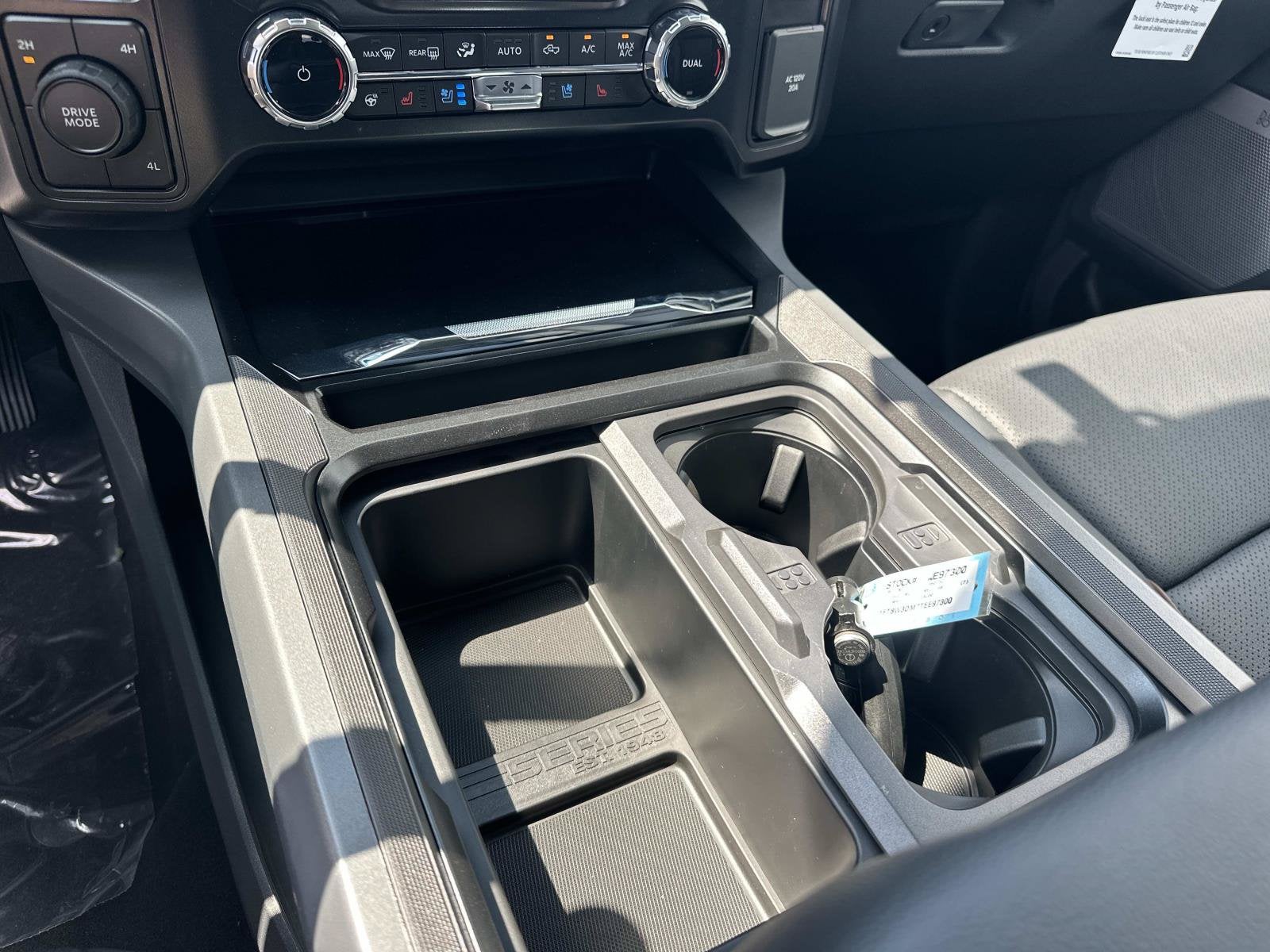 2026 Ford Super Duty F-350 DRW LARIAT