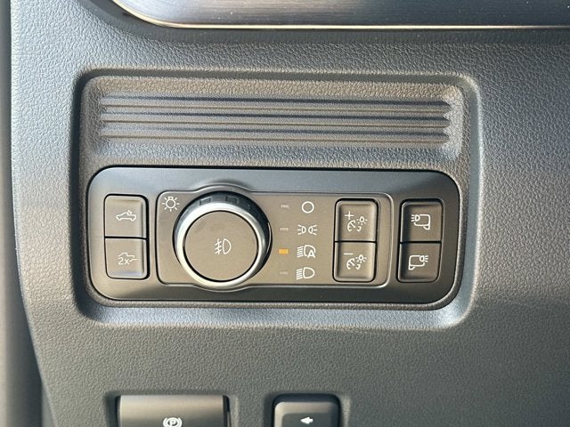 2026 Ford Super Duty F-350 DRW LARIAT