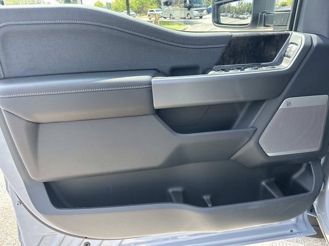 2026 Ford Super Duty F-350 DRW LARIAT
