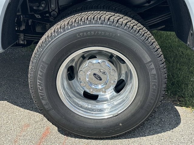 2026 Ford Super Duty F-350 DRW LARIAT