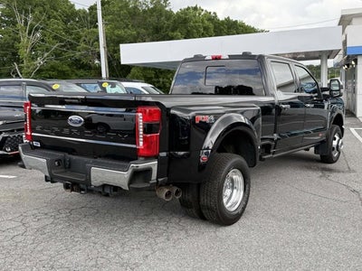 2023 Ford Super Duty F-350 DRW LARIAT