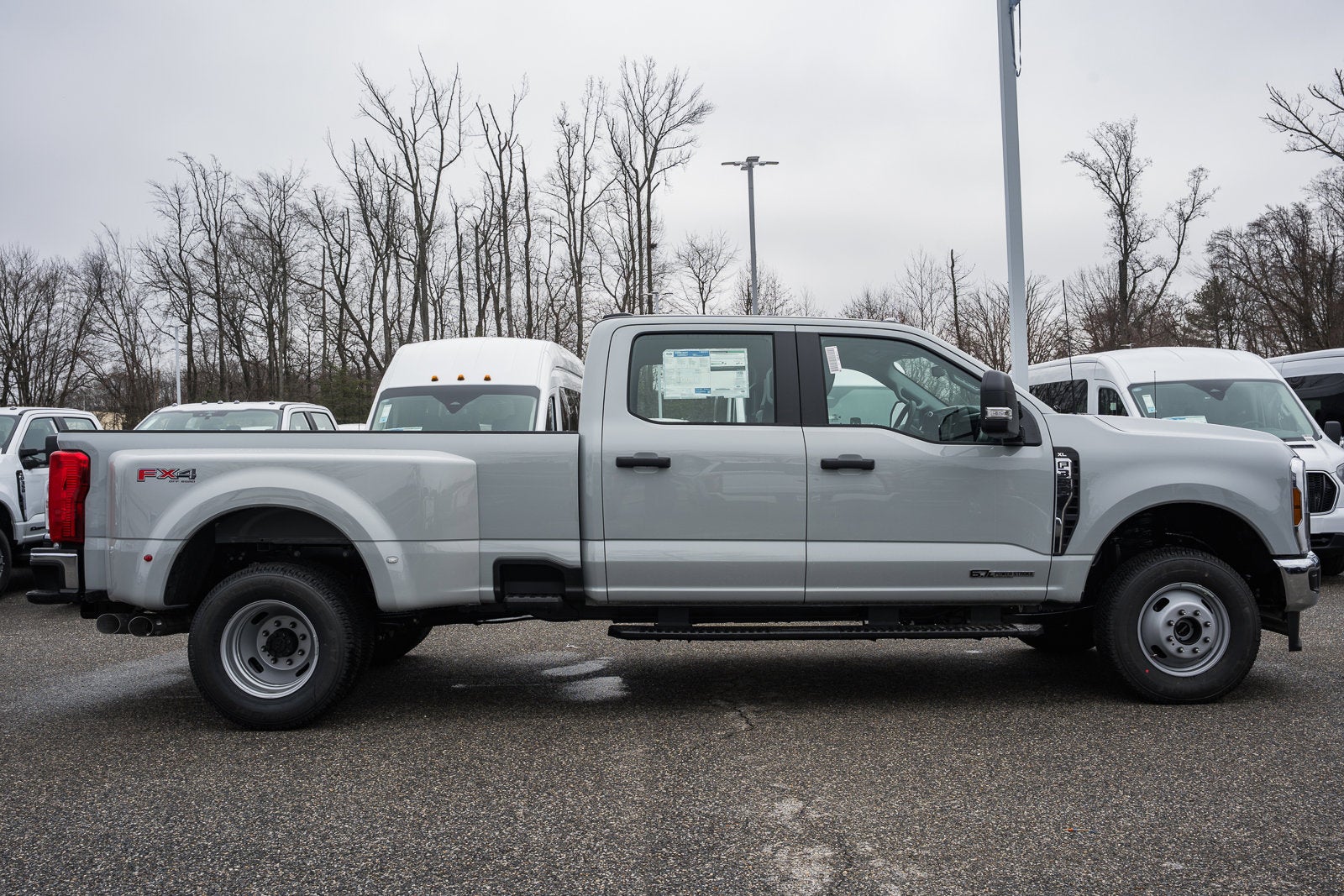 2026 Ford Super Duty F-350 DRW XL
