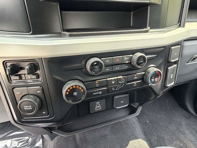 2026 Ford Super Duty F-350 DRW XL