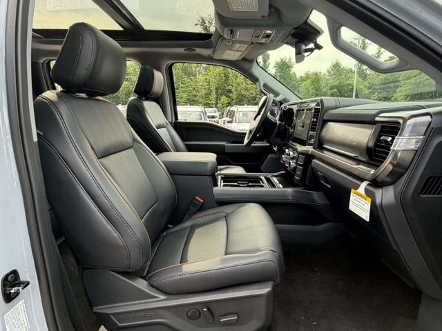 2026 Ford Super Duty F-350 DRW LARIAT