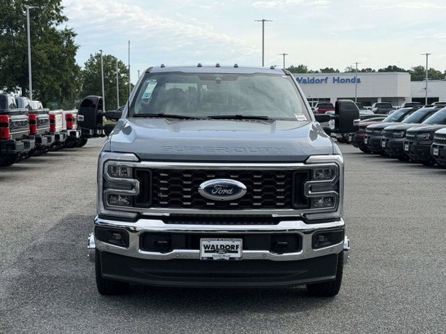 2026 Ford Super Duty F-350 DRW LARIAT
