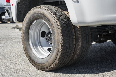 2026 Ford Super Duty F-350 DRW XL