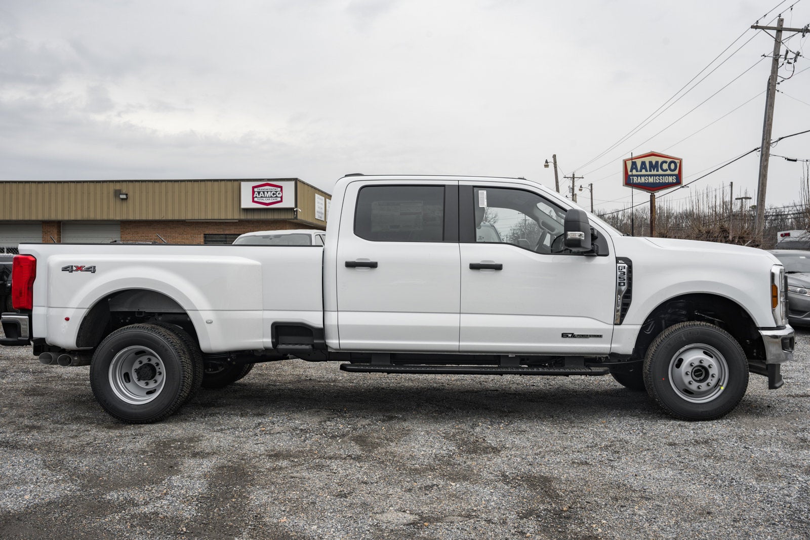 2026 Ford Super Duty F-350 DRW XL