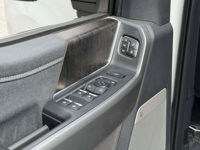 2026 Ford Super Duty F-350 DRW LARIAT
