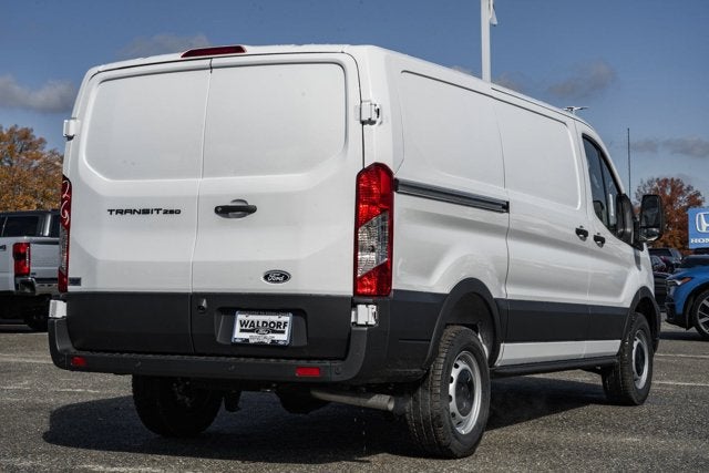 2026 Ford Transit Cargo Van T-250 130" Low Rf 9150 GVWR RWD
